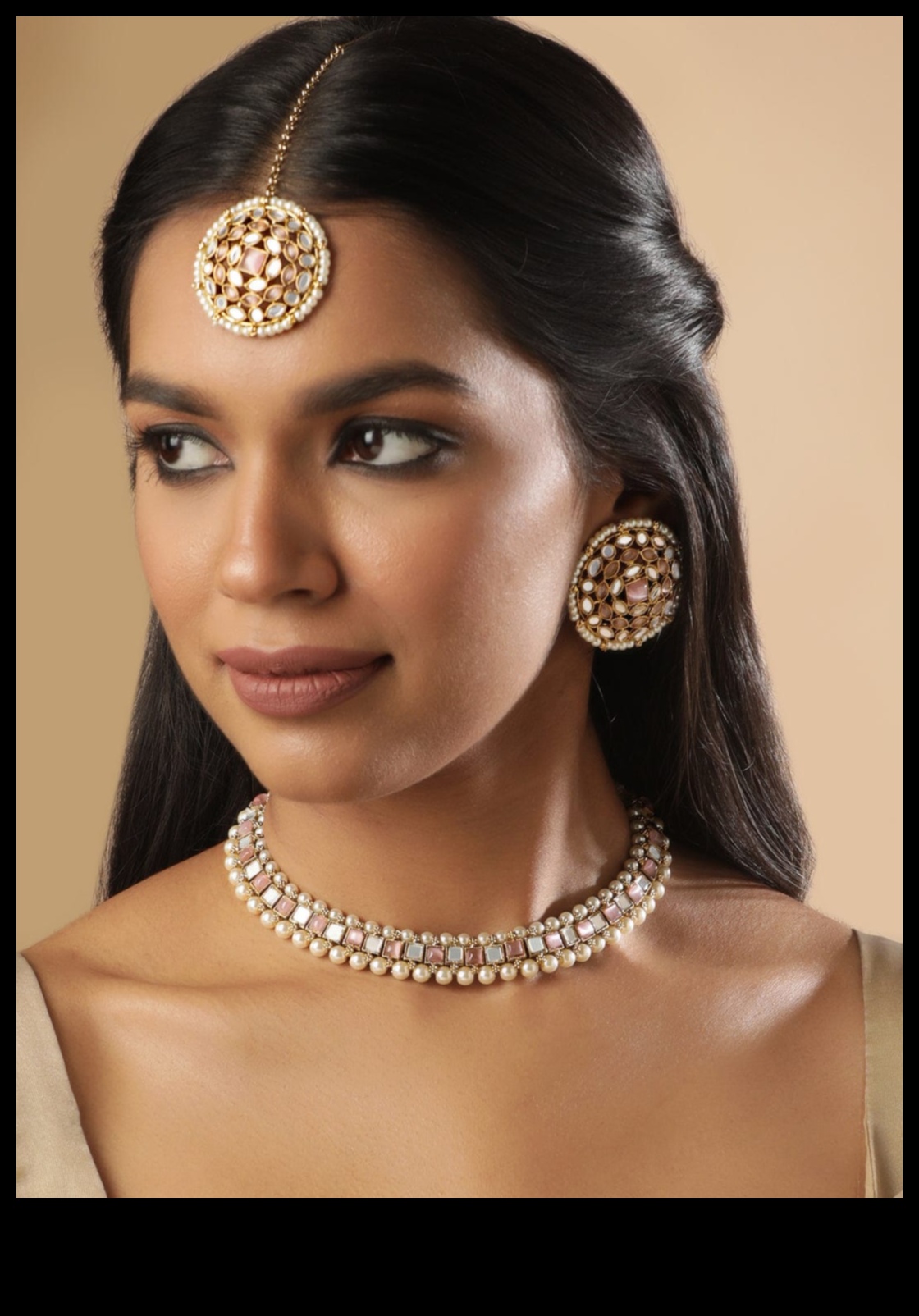 קישורים זוהרים: קשר את הסגנון שלך עם הברק של יצירות הצ'וקר שלנו