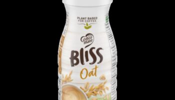 טהור וקרמי: מרומם את היום שלך עם אושר חלב שיבולת שועל