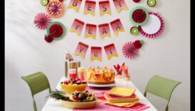 מלאכת עשה בעצמך לאירוח ביתי: יצירת תפאורה למסיבה בעבודת יד